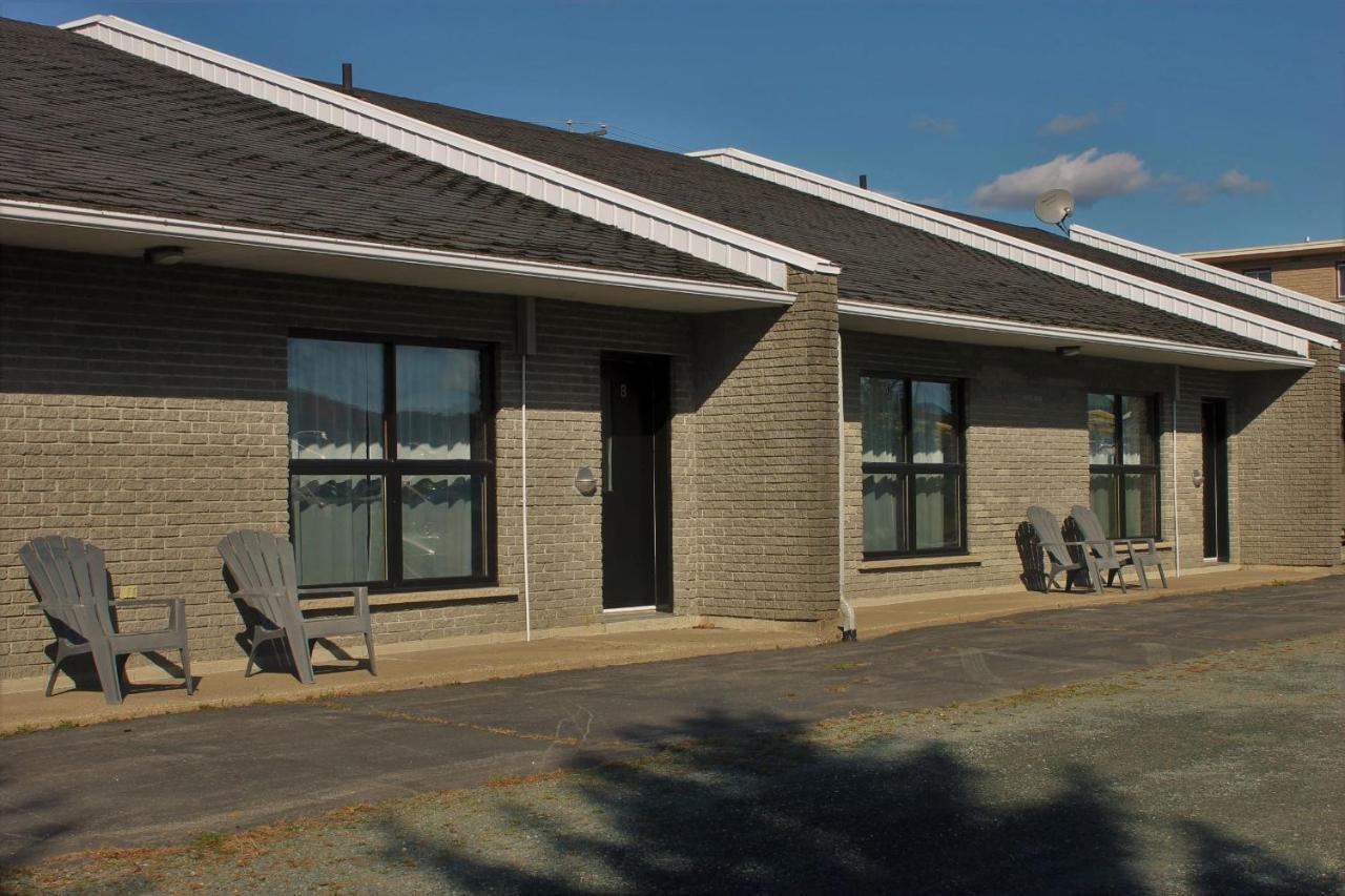 Motel Du Canton Valcourt Εξωτερικό φωτογραφία