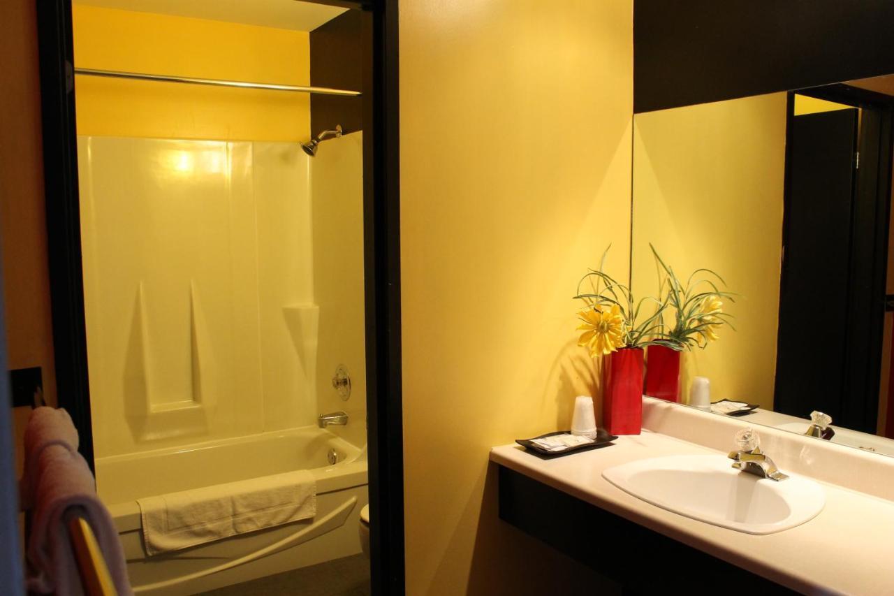 Motel Du Canton Valcourt Εξωτερικό φωτογραφία